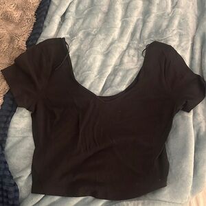 Lulu Lemon black crop shirt